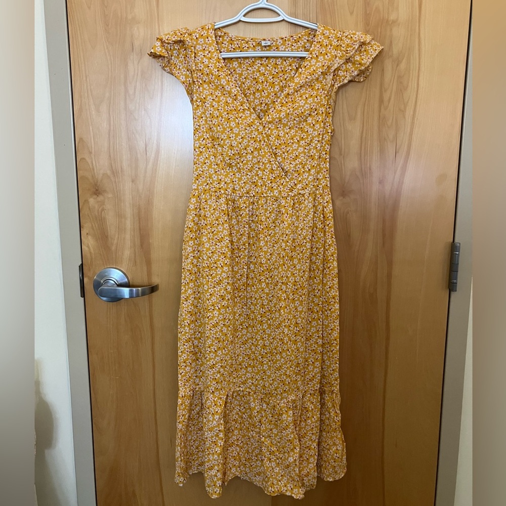 Old Navy Mustard Floral Cap Sleeve Midi Dress